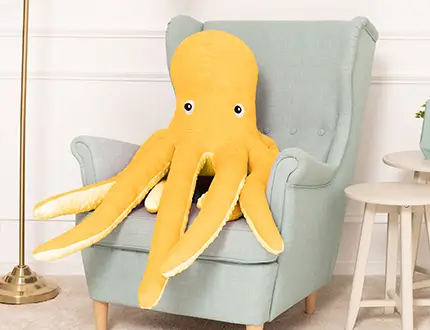 Nagy plüss tintahalak